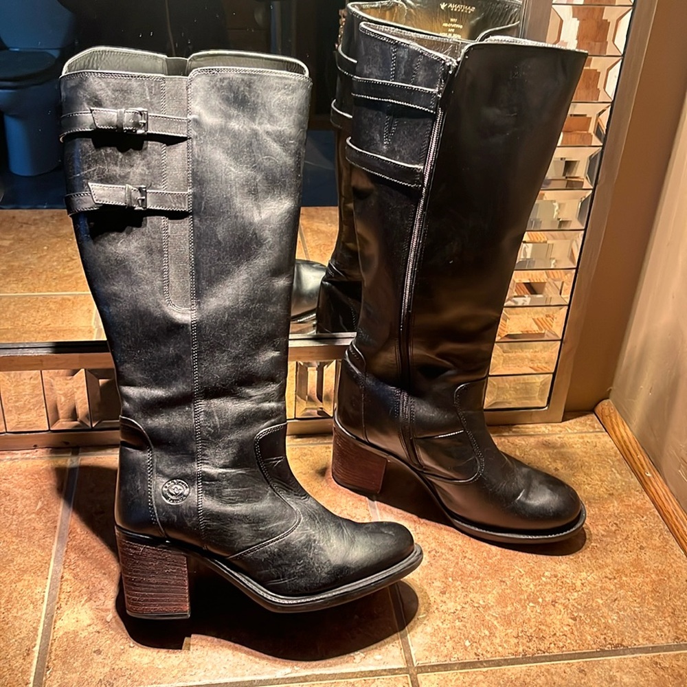 Santana Canada Black Leather Boots